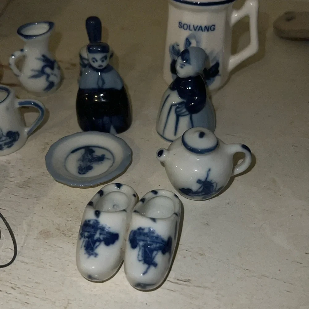 Vintage Blue Delft porcelain miniatures doll house